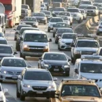 Traffic lanes on Interstate 285 in Atlanta with construction signs and detour warnings